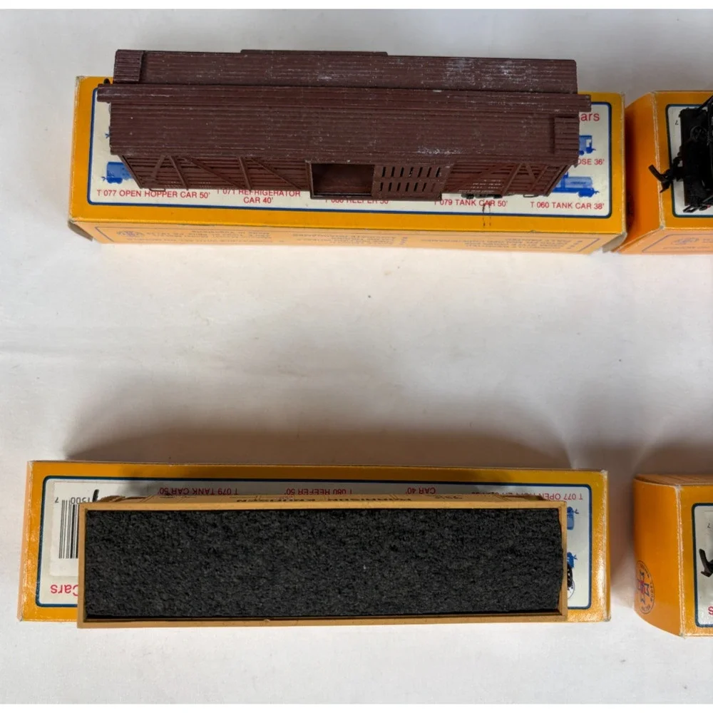 Mehano HO Scale Freight Car Lot Texaco Exxon Hopper Stock Car Set Of 4